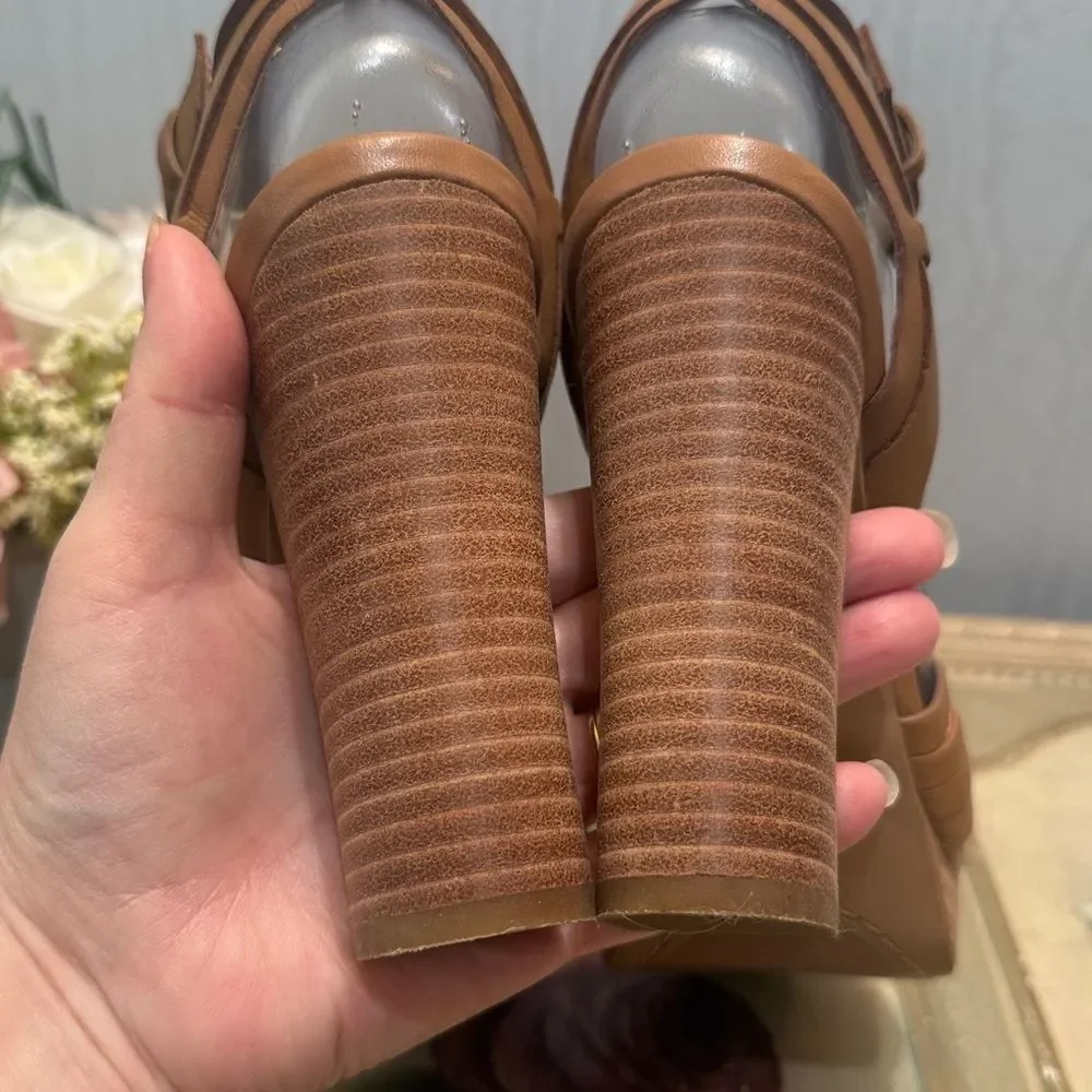 French Connection Gilda Safari Sand Platform Sandals Neutral Sz 8